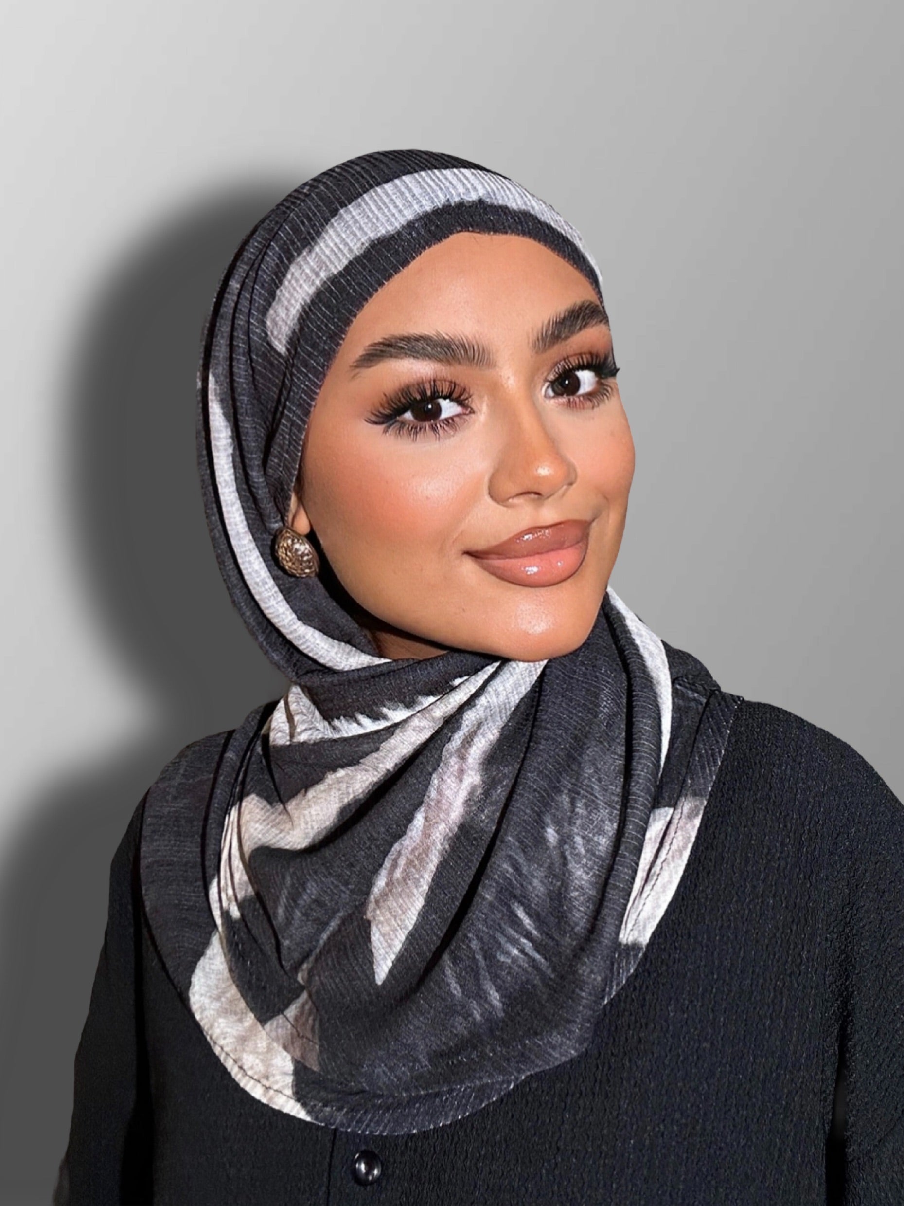 Blacki Easy Scarf