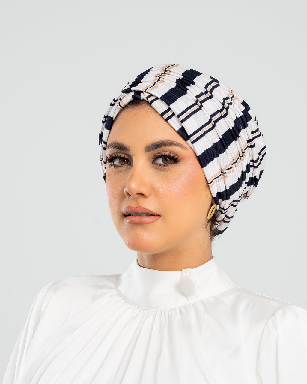 Linked Drapped (2606)