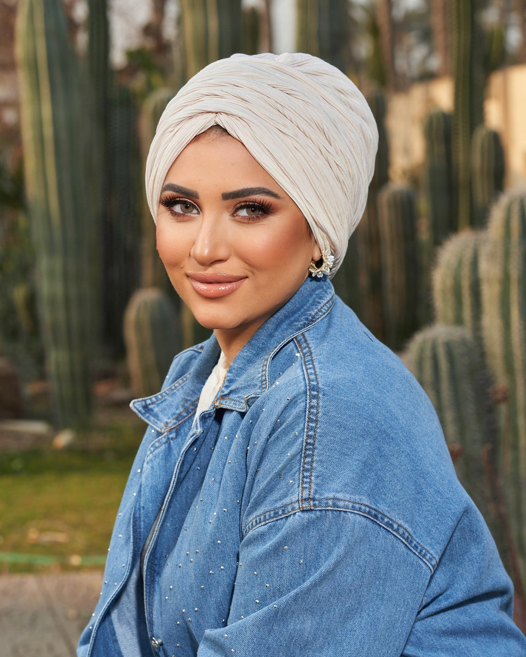 Creme Linked Drapped