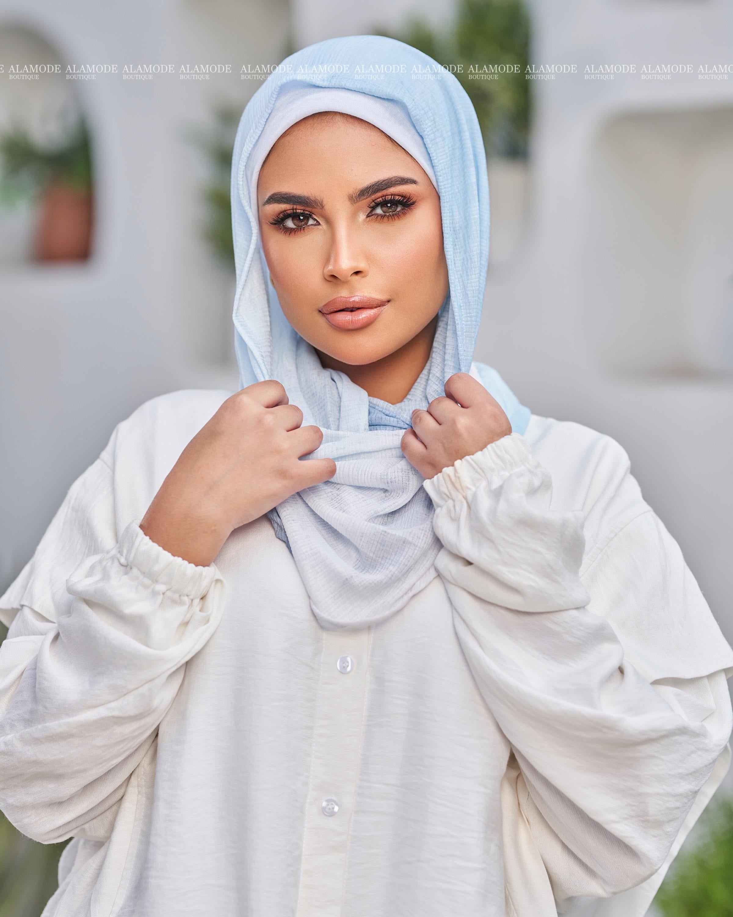 Baby Blue Gradient Easy Scarf