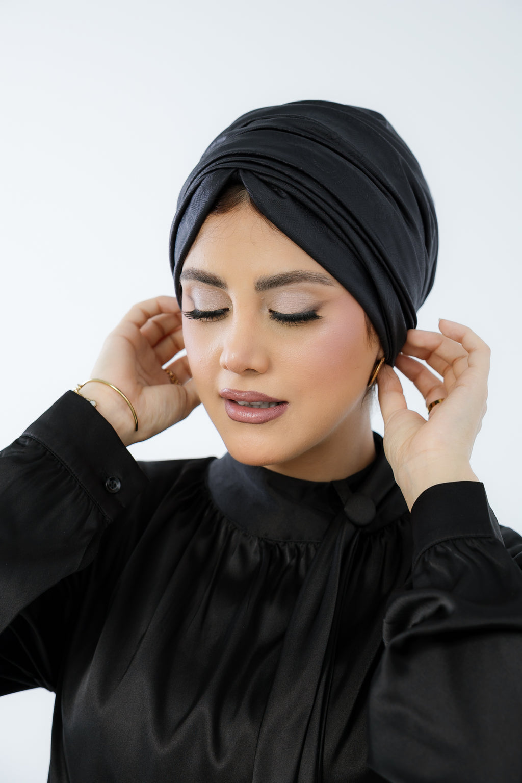 Linked Draped (3072)