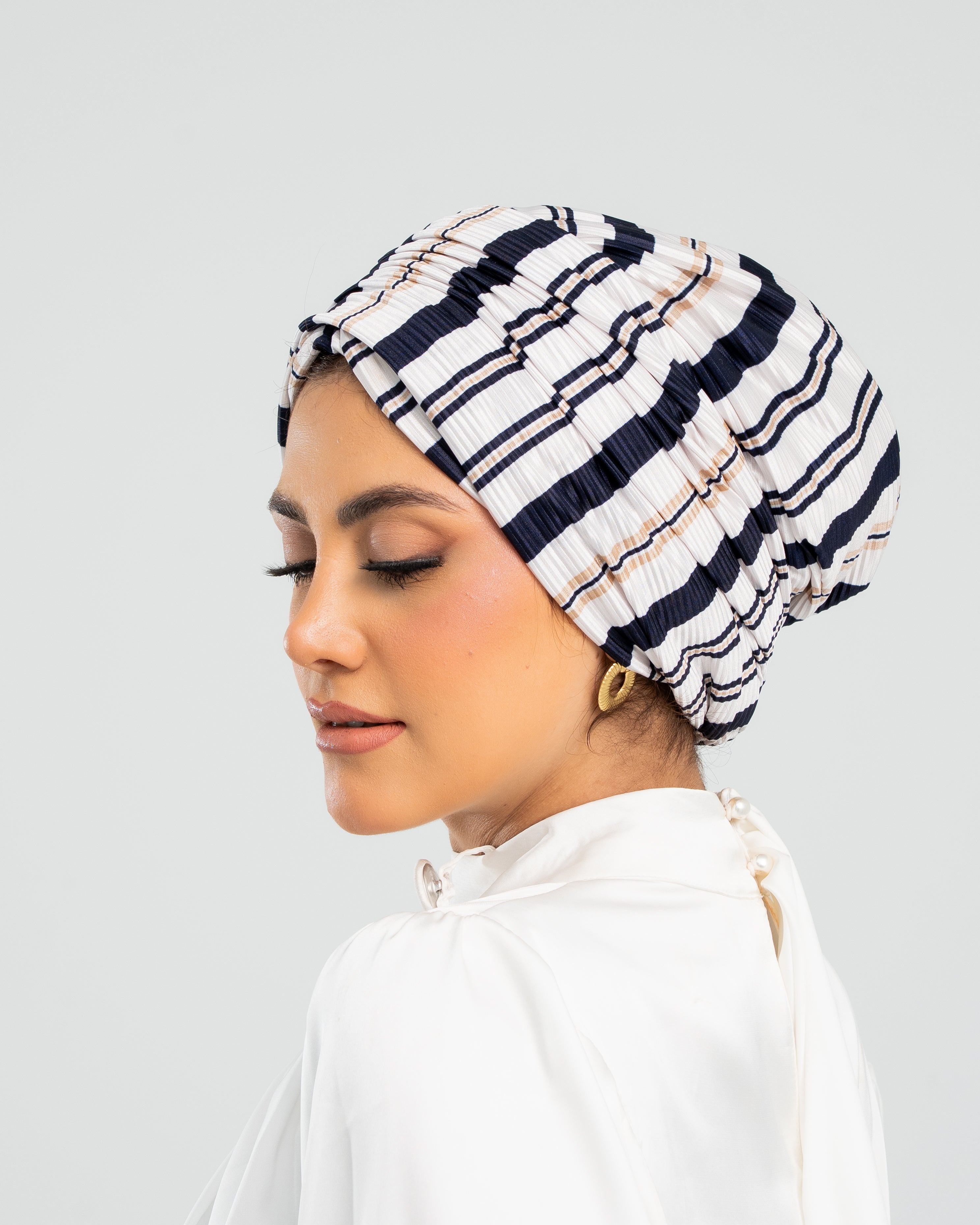 Linked Drapped (2606)